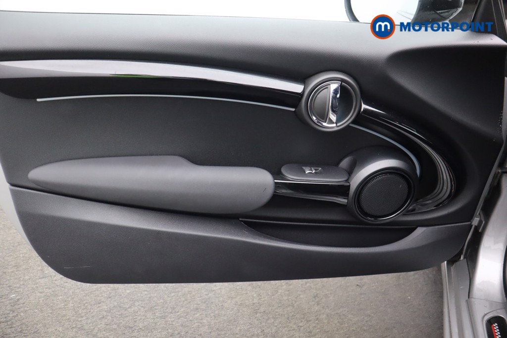 Mini Hatchback Cooper Sport Automatic Petrol Hatchback - Stock Number (1602929) - 38th supplementary image