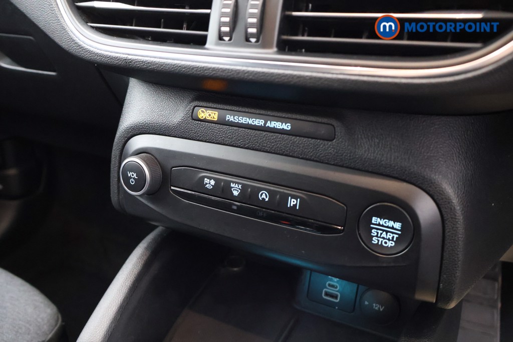 Ford Focus Active Manual Petrol Hatchback - Stock Number (1597298) - 6th supplementary image
