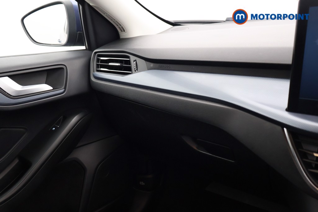 Ford Focus Active Manual Petrol Hatchback - Stock Number (1597298) - 8th supplementary image