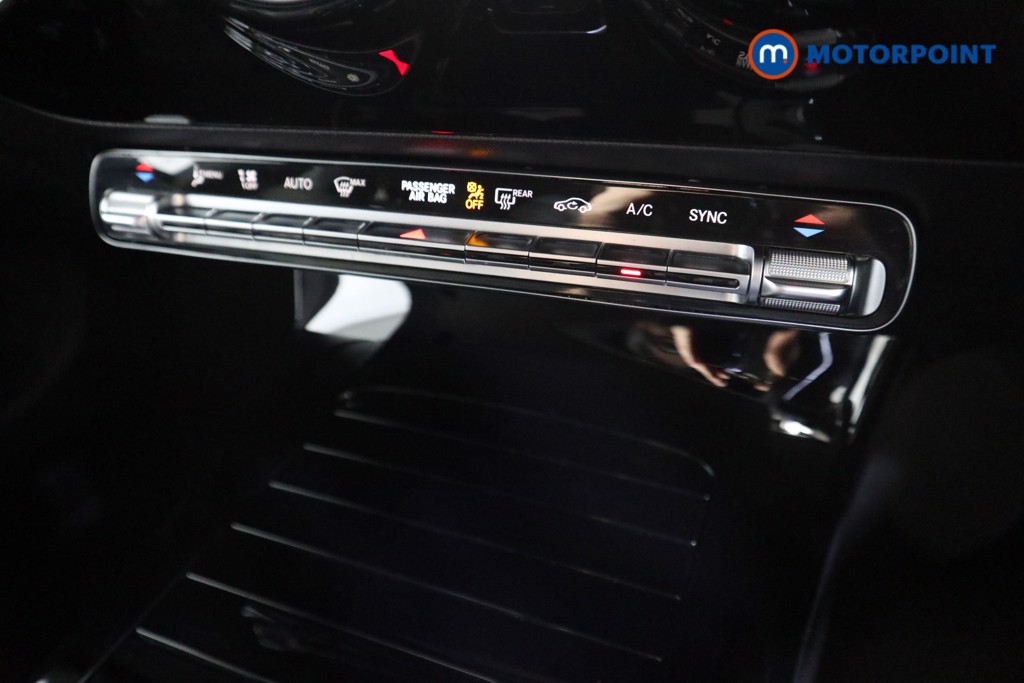 Mercedes-Benz CLA Amg Line Automatic Petrol Coupe - Stock Number (1569398) - 8th supplementary image