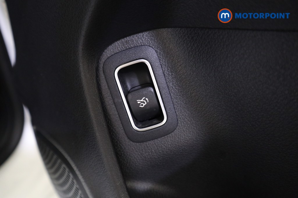 Mercedes-Benz CLA Amg Line Automatic Petrol Coupe - Stock Number (1569398) - 11th supplementary image