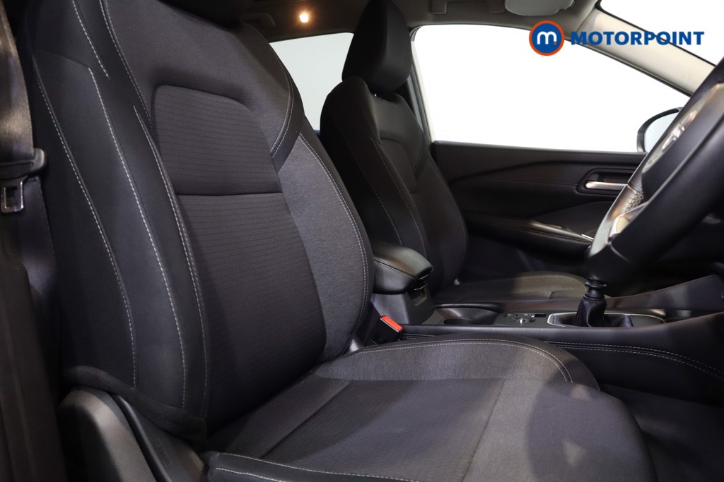Nissan Qashqai N-Connecta Manual Petrol SUV - Stock Number (1588058) - 5th supplementary image