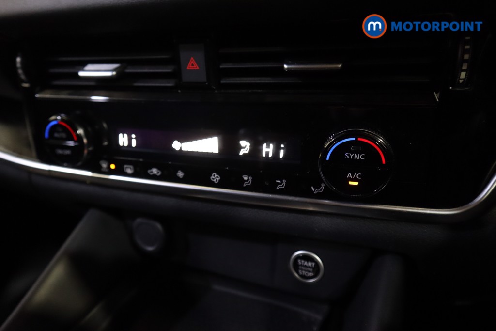 Nissan Qashqai N-Connecta Manual Petrol SUV - Stock Number (1588058) - 17th supplementary image