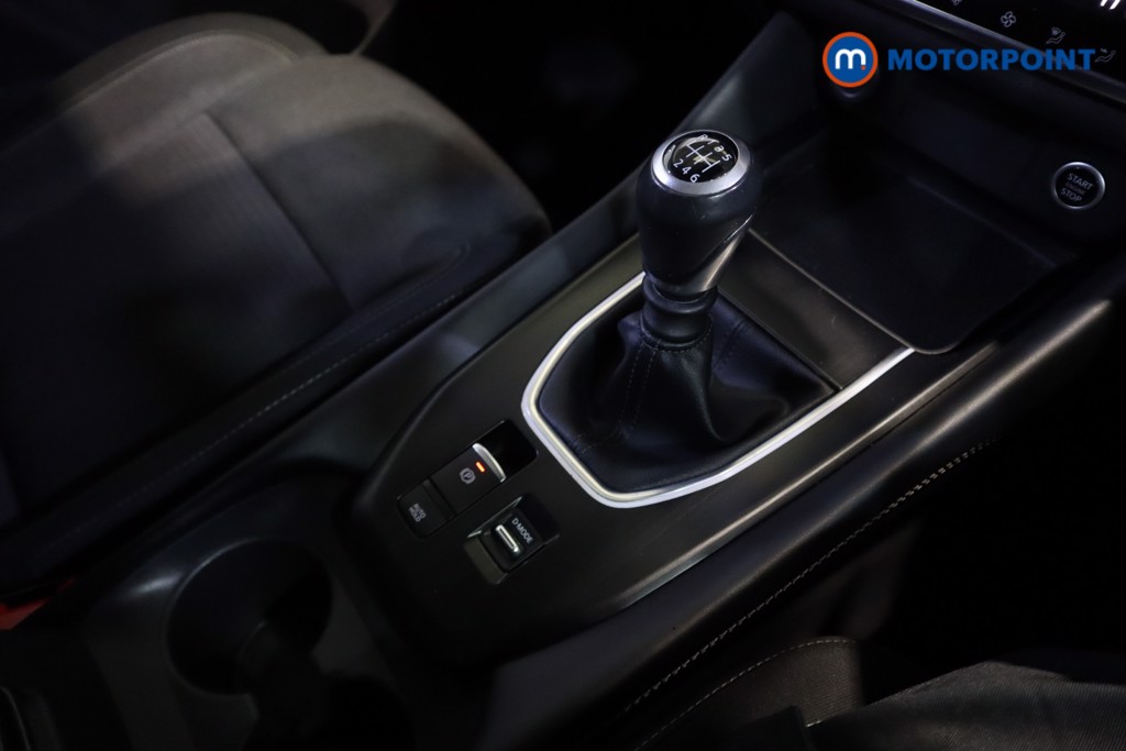 Nissan Qashqai N-Connecta Manual Petrol SUV - Stock Number (1588058) - 19th supplementary image