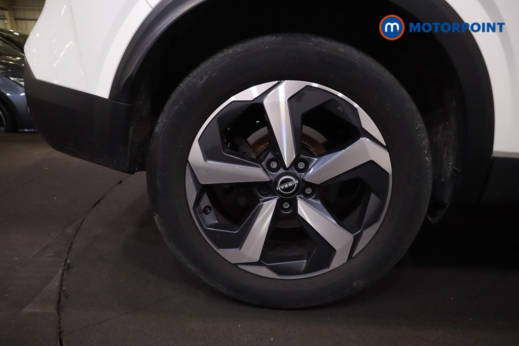 Nissan Qashqai N-Connecta Manual Petrol SUV - Stock Number (1588058) - 29th supplementary image