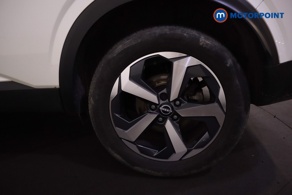 Nissan Qashqai N-Connecta Manual Petrol SUV - Stock Number (1588058) - 30th supplementary image