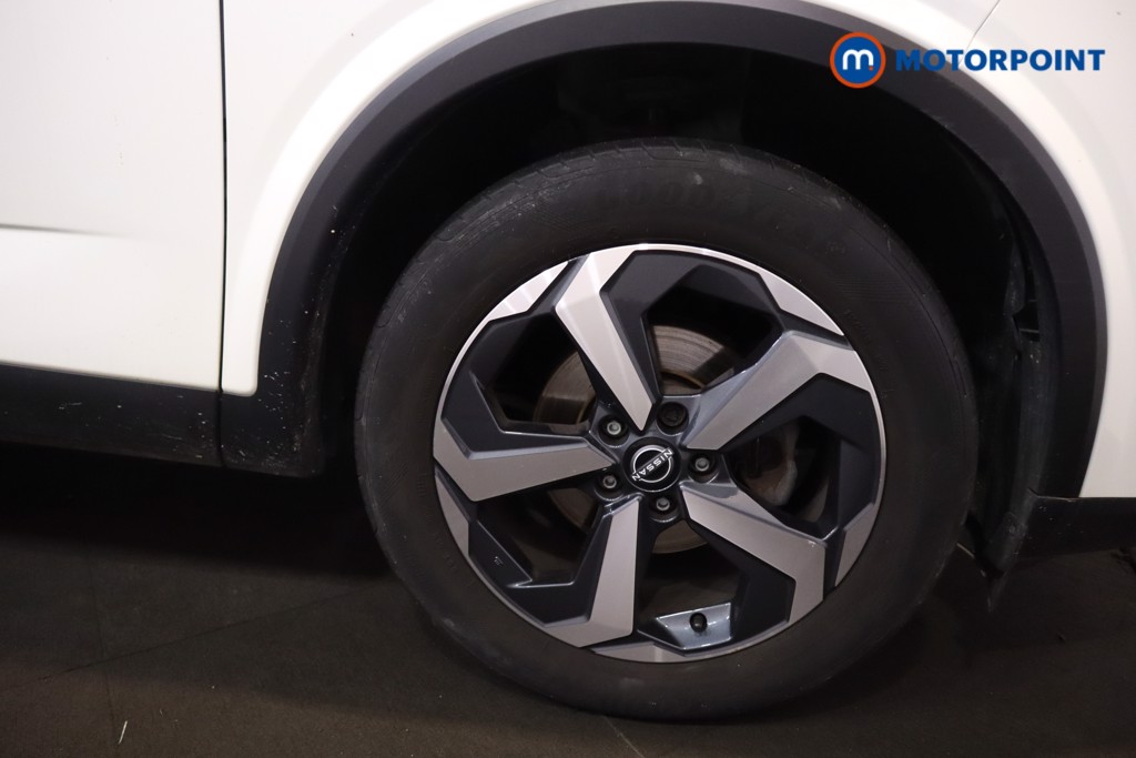 Nissan Qashqai N-Connecta Manual Petrol SUV - Stock Number (1588058) - 32nd supplementary image