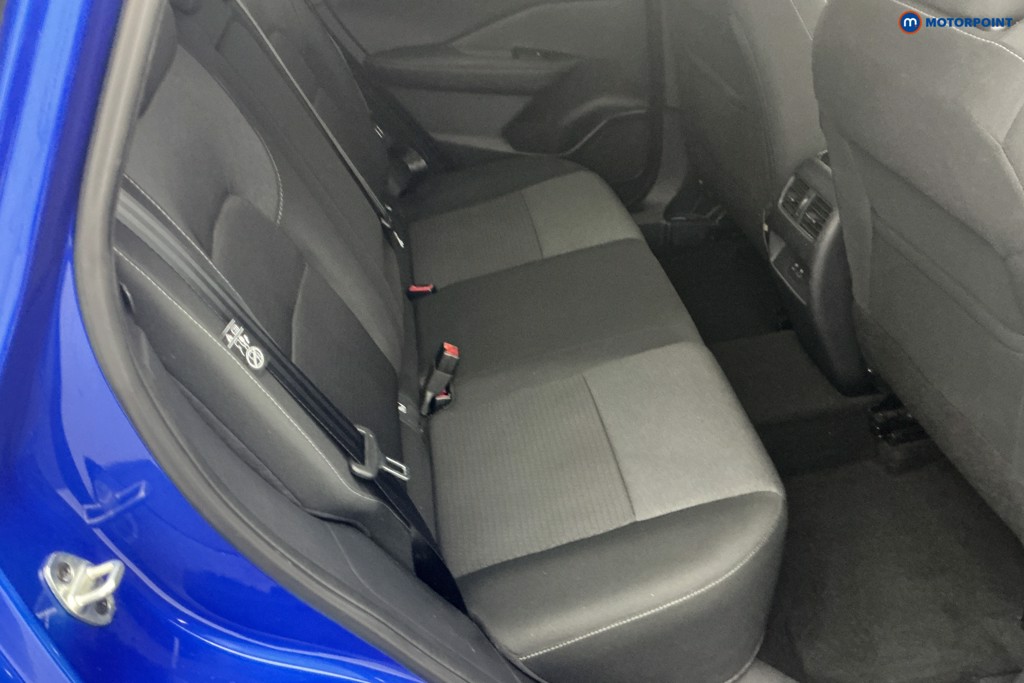 Nissan Qashqai N-Connecta Manual Petrol SUV - Stock Number (1589994) - 4th supplementary image