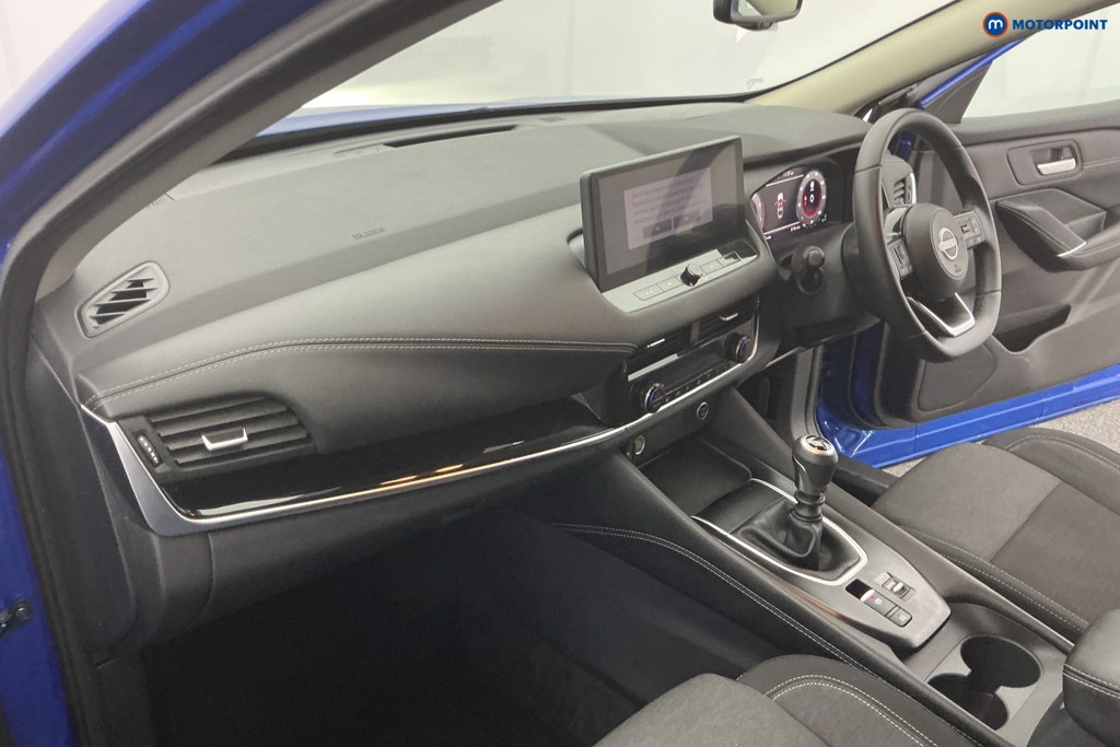 Nissan Qashqai N-Connecta Manual Petrol SUV - Stock Number (1589994) - 8th supplementary image