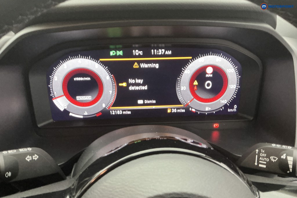 Nissan Qashqai N-Connecta Manual Petrol SUV - Stock Number (1589994) - 9th supplementary image