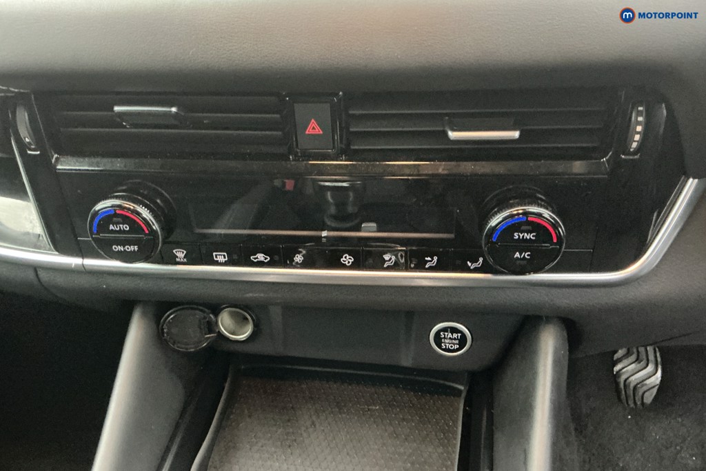 Nissan Qashqai N-Connecta Manual Petrol SUV - Stock Number (1589994) - 17th supplementary image