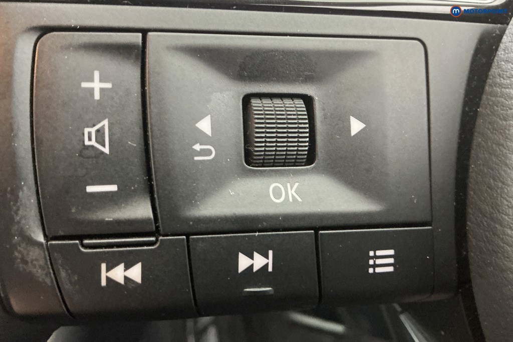 Nissan Qashqai N-Connecta Manual Petrol SUV - Stock Number (1589994) - 19th supplementary image