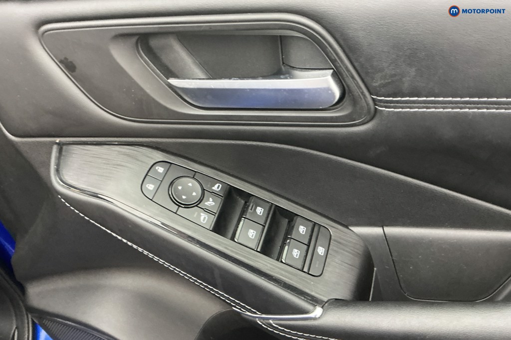 Nissan Qashqai N-Connecta Manual Petrol SUV - Stock Number (1589994) - 23rd supplementary image