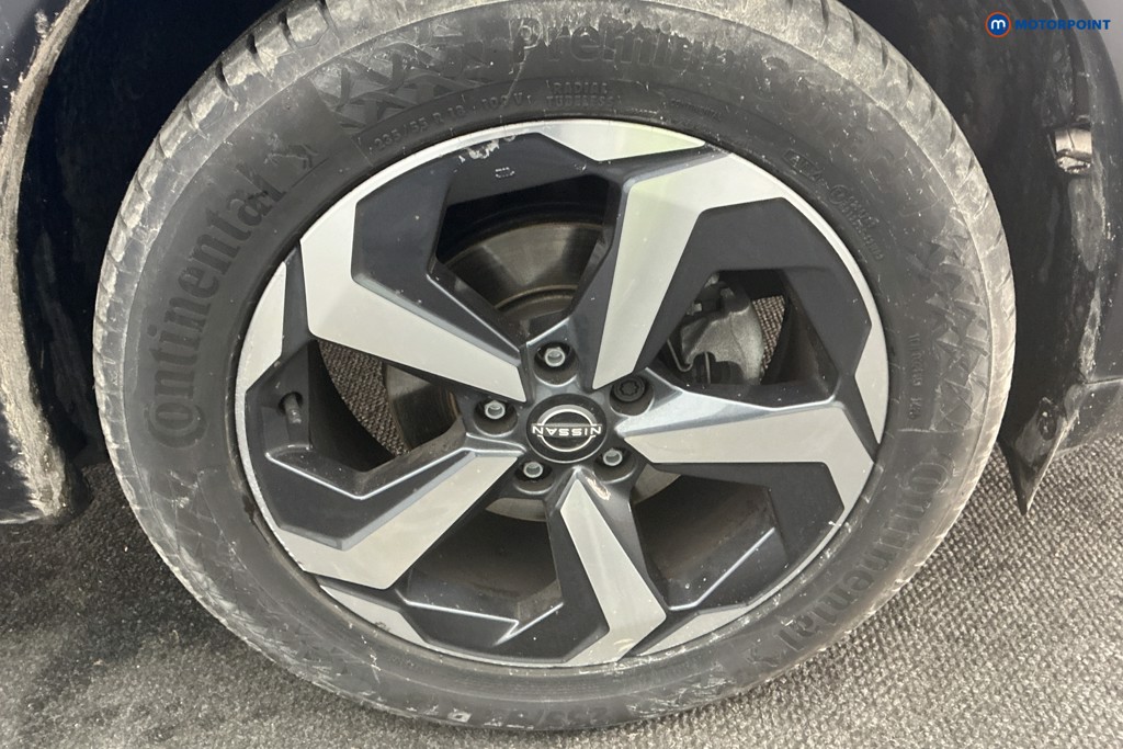 Nissan Qashqai N-Connecta Manual Petrol SUV - Stock Number (1589994) - 32nd supplementary image