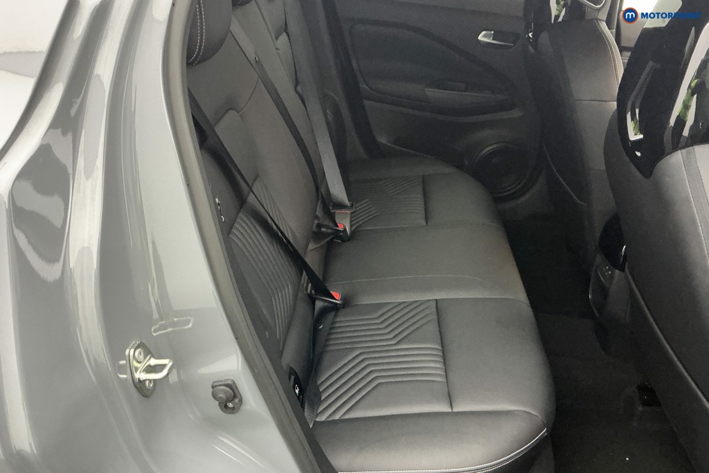 Nissan Juke Tekna Automatic Petrol SUV - Stock Number (1594774) - 4th supplementary image