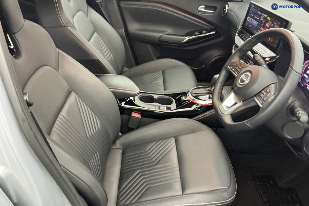 Nissan Juke Tekna Automatic Petrol SUV - Stock Number (1594774) - 5th supplementary image