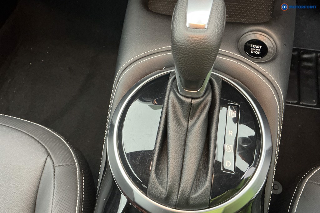 Nissan Juke Tekna Automatic Petrol SUV - Stock Number (1594774) - 12th supplementary image