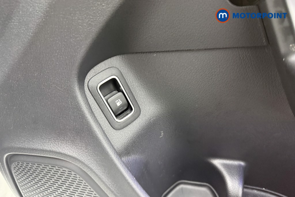 Mercedes-Benz CLA Amg Line Automatic Petrol Plug-In Hybrid Estate - Stock Number (1596601) - 21st supplementary image