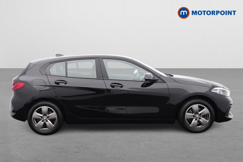 BMW 1 Series SE Automatic Petrol Hatchback - Stock Number (1596646) - Drivers side