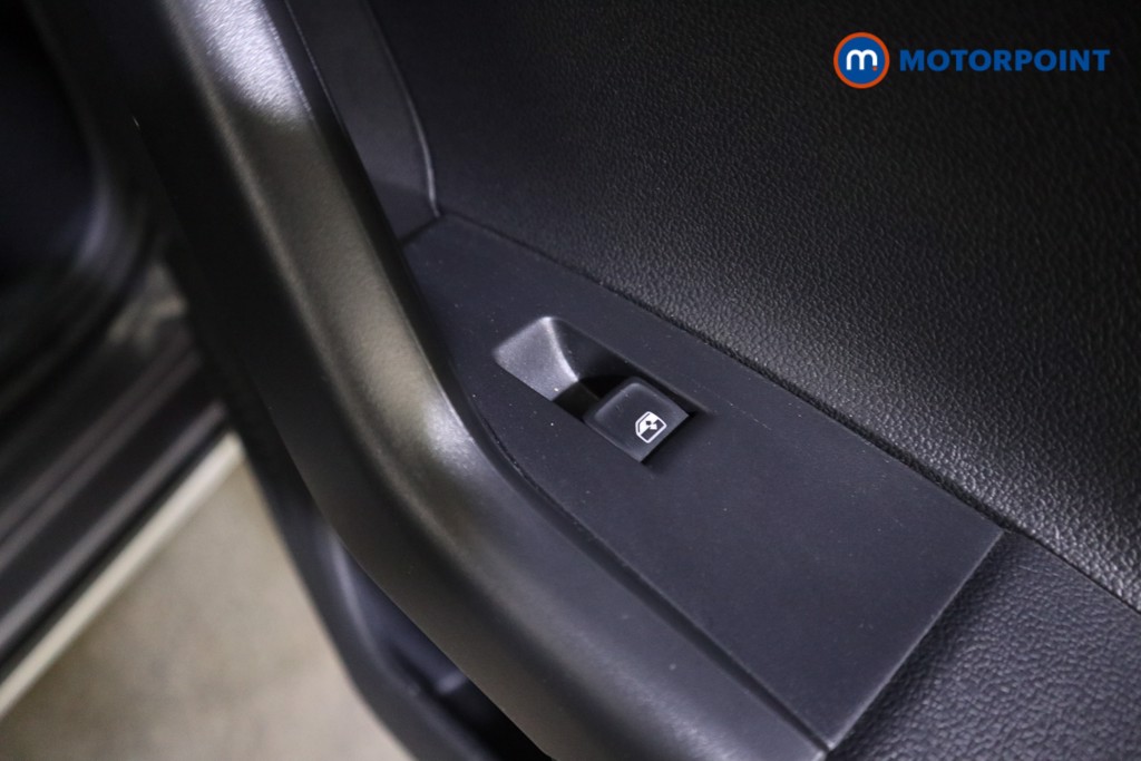 Volkswagen Taigo Life Automatic Petrol SUV - Stock Number (1597230) - 16th supplementary image