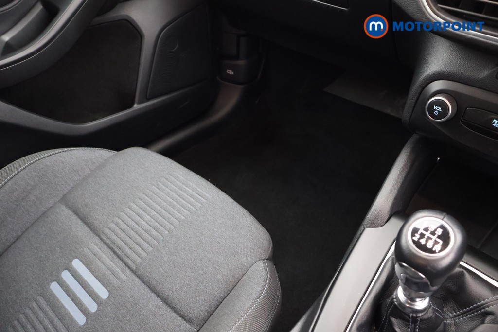 Ford Focus Active Manual Petrol Hatchback - Stock Number (1597296) - 8th supplementary image