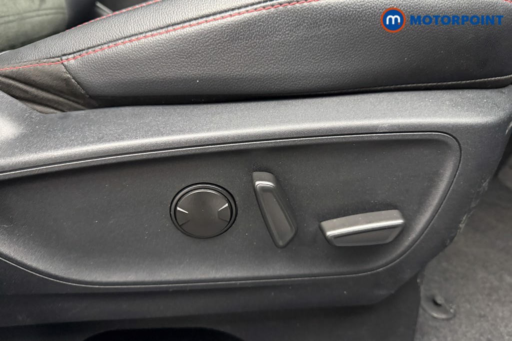 Ford Kuga St-Line Edition Manual Petrol SUV - Stock Number (1598255) - 21st supplementary image