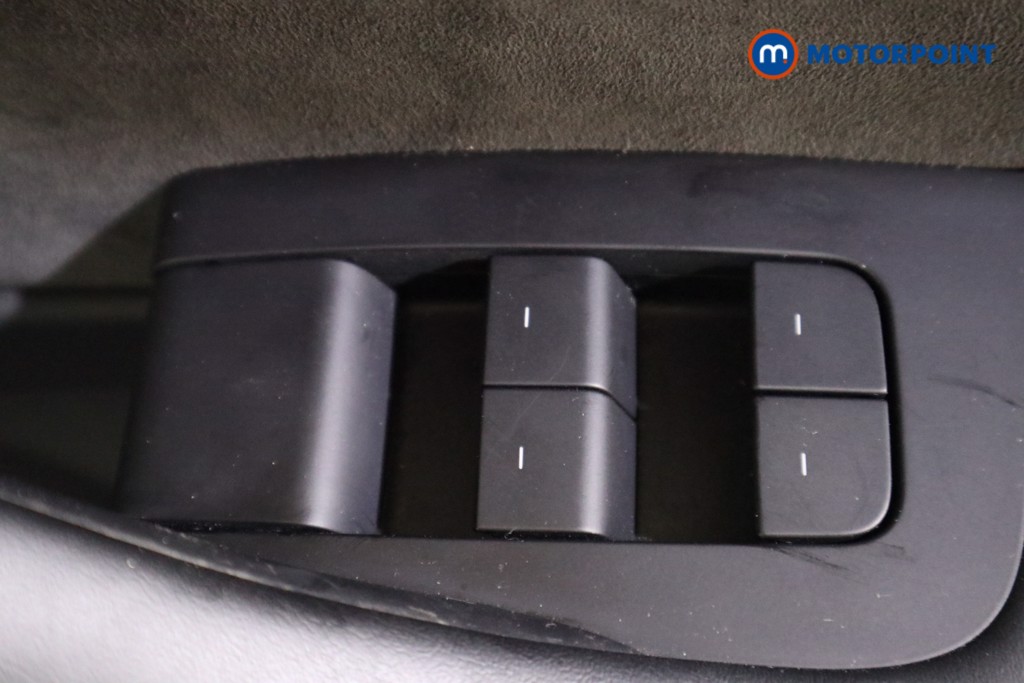 Tesla Model 3 Long Range Automatic Electric Saloon - Stock Number (1598270) - 9th supplementary image