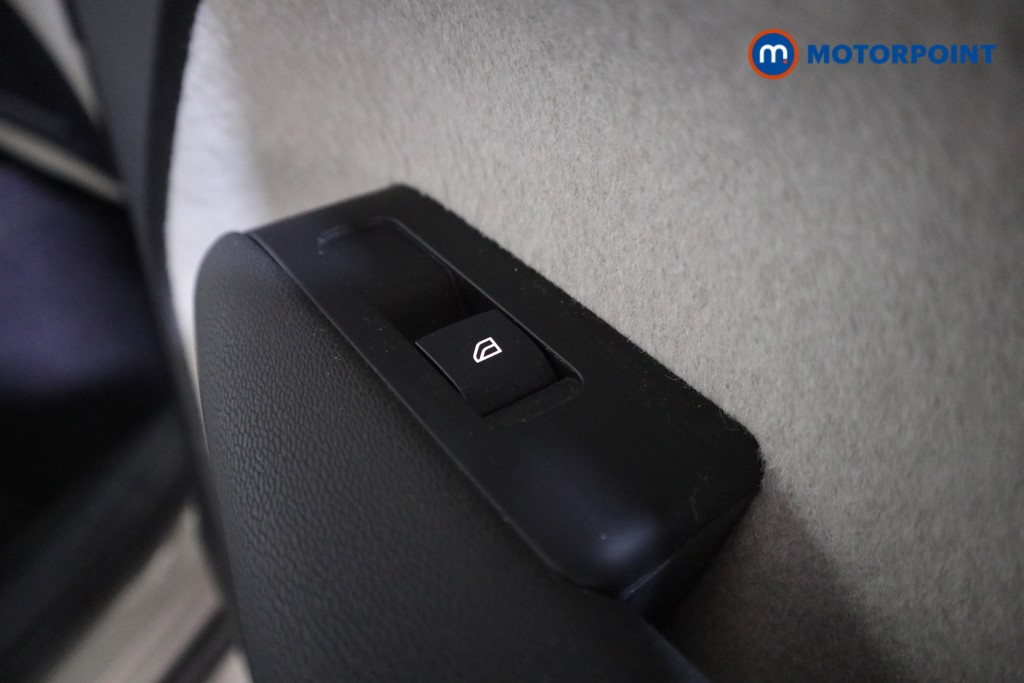 Volvo Xc40 Inscription Pro Automatic Petrol SUV - Stock Number (1598358) - 19th supplementary image