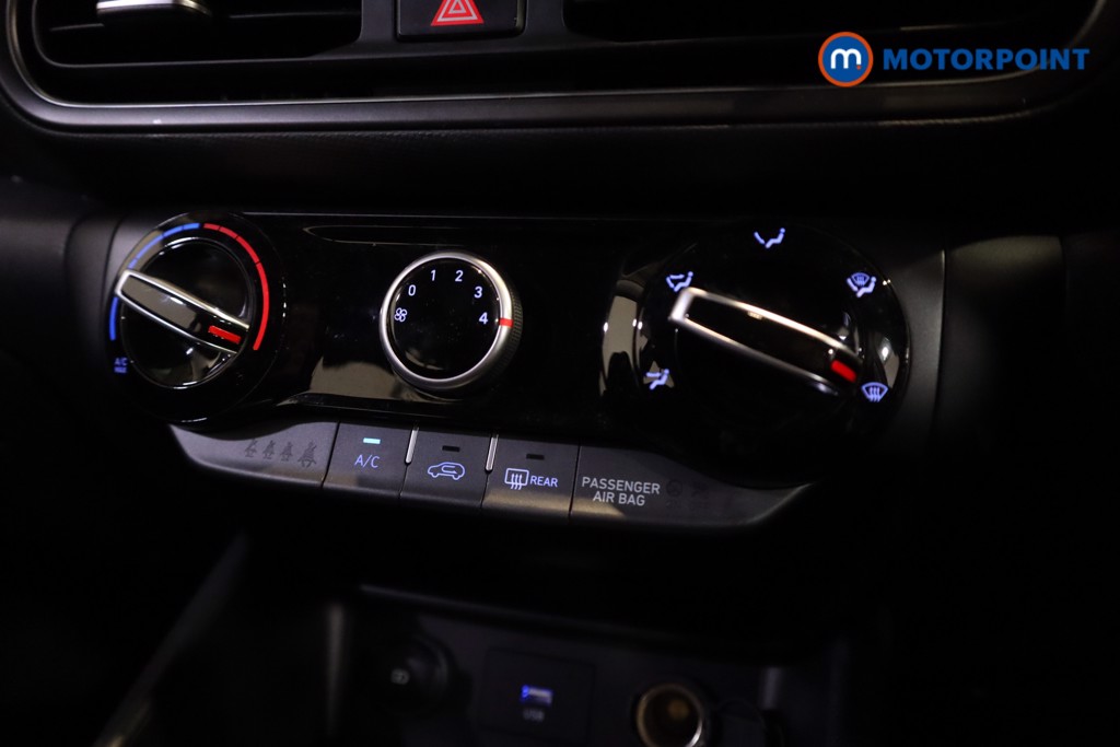 Hyundai Kona Se Connect Manual Petrol SUV - Stock Number (1598447) - 16th supplementary image