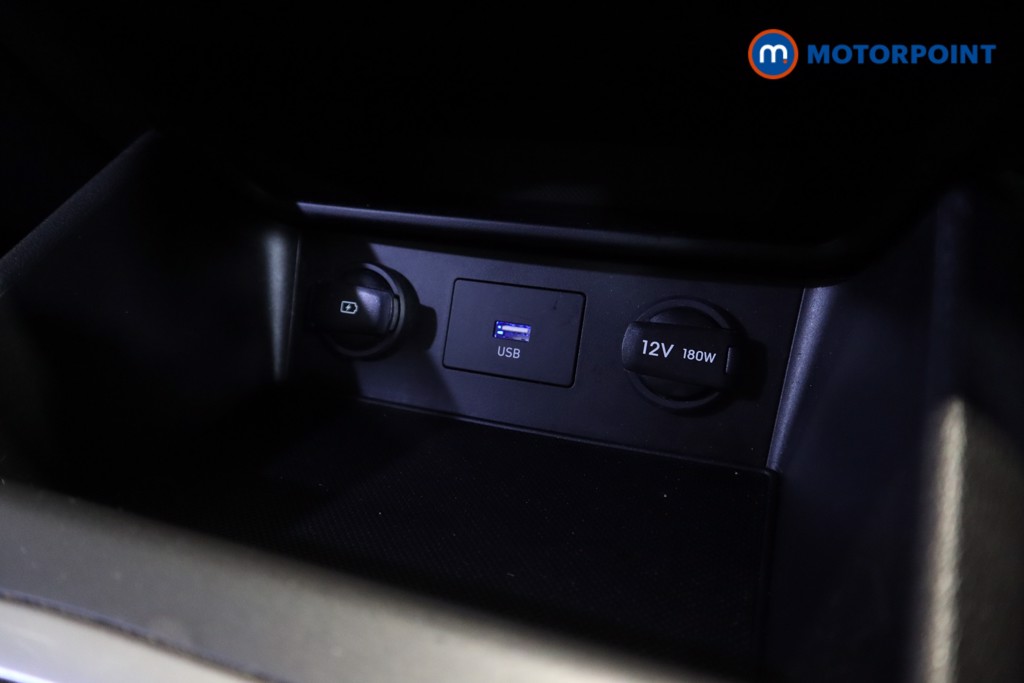 Hyundai Kona Se Connect Manual Petrol SUV - Stock Number (1598447) - 17th supplementary image