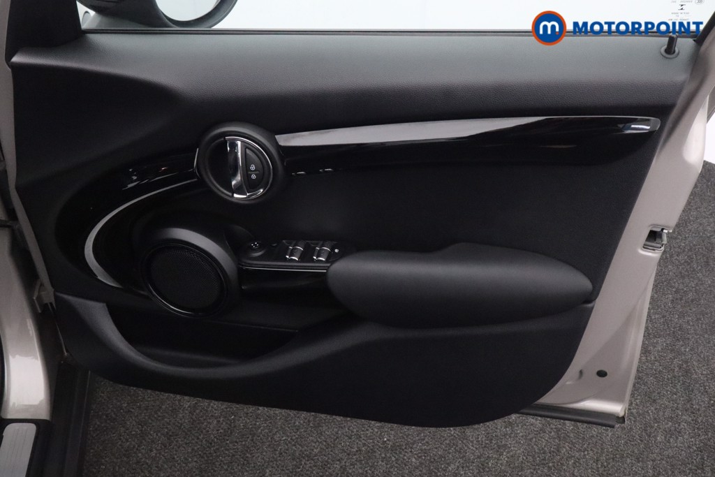 Mini Hatchback Cooper Classic Automatic Petrol Hatchback - Stock Number (1598528) - 18th supplementary image