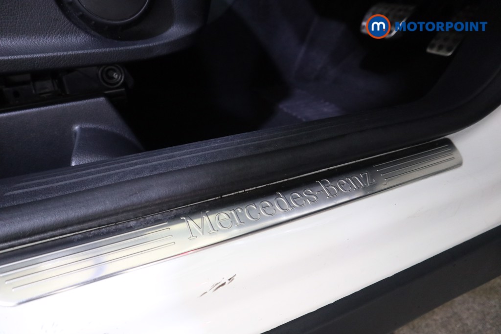 Mercedes-Benz GLA Amg Line Automatic Petrol SUV - Stock Number (1598554) - 15th supplementary image