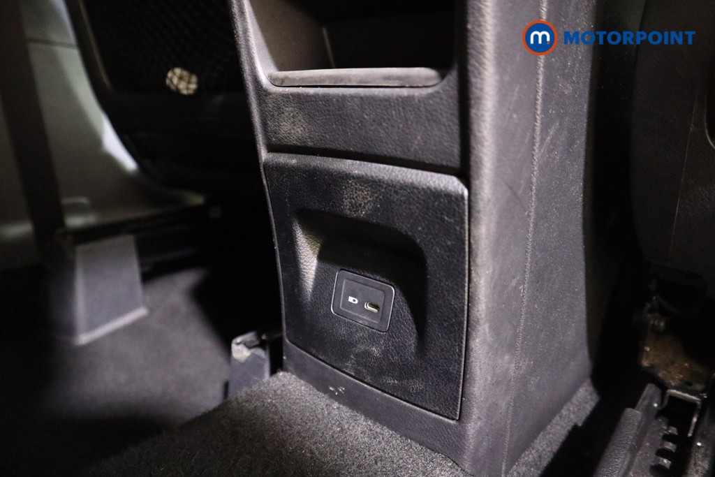 Mercedes-Benz GLA Amg Line Automatic Petrol SUV - Stock Number (1598554) - 19th supplementary image