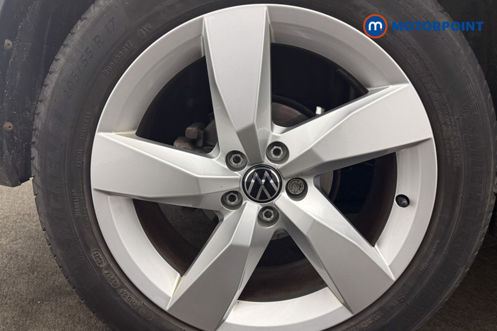 Volkswagen T-Cross SEL Manual Petrol SUV - Stock Number (1598556) - 3rd supplementary image