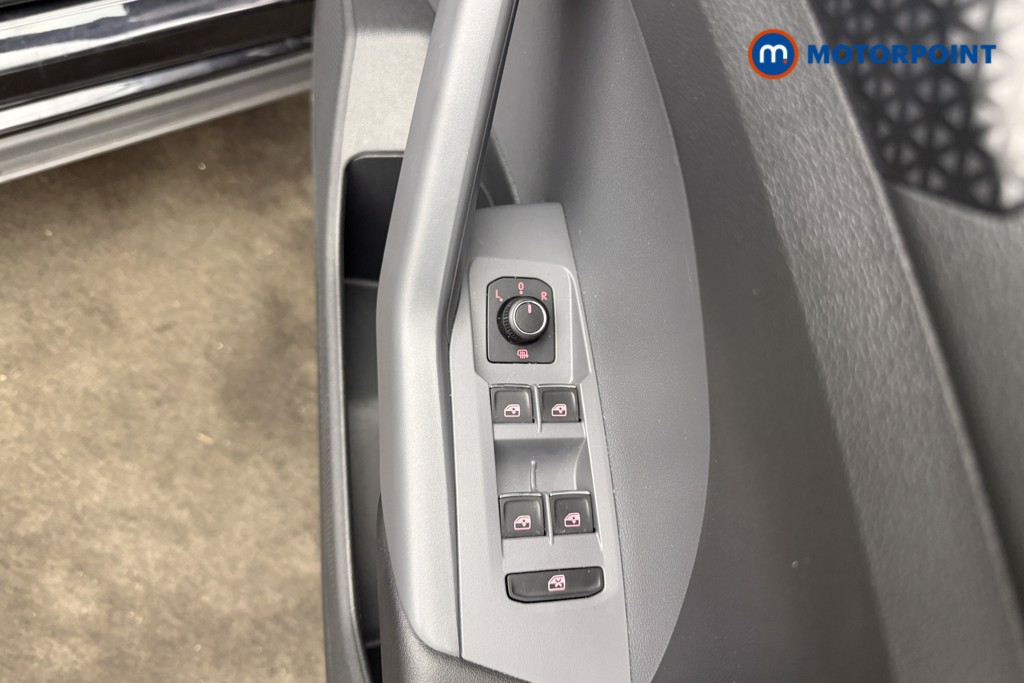 Volkswagen T-Cross SEL Manual Petrol SUV - Stock Number (1598556) - 19th supplementary image