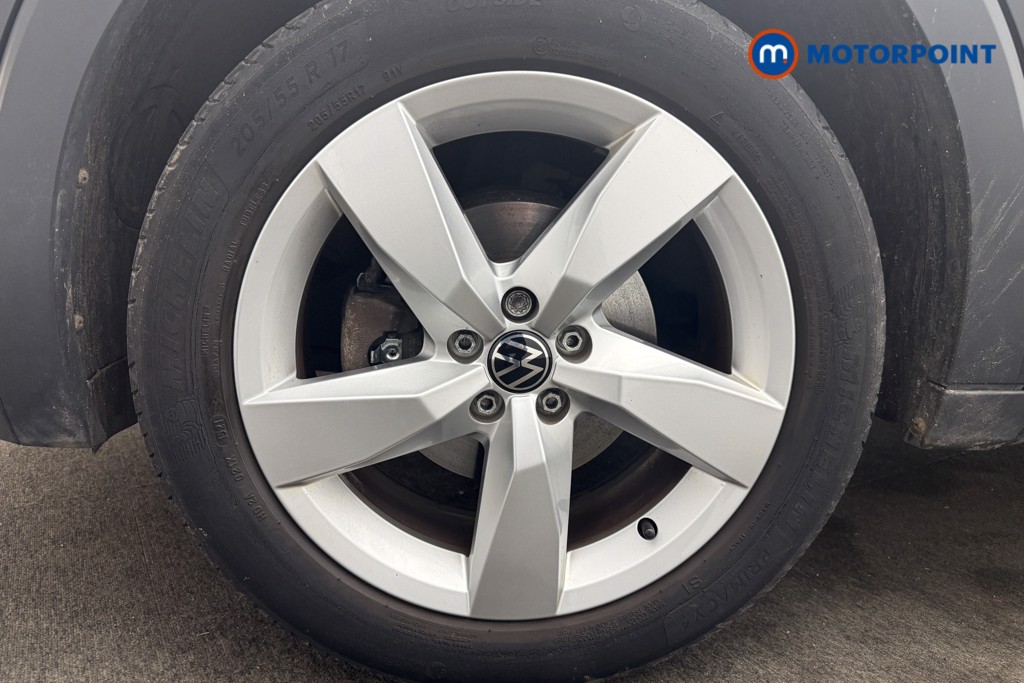 Volkswagen T-Cross SEL Manual Petrol SUV - Stock Number (1598556) - 1st supplementary image