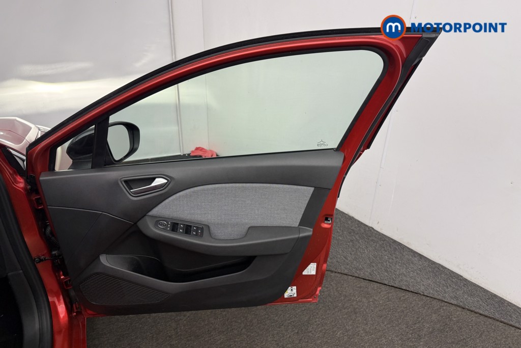 Renault Clio Techno Manual Petrol Hatchback - Stock Number (1598649) - 18th supplementary image