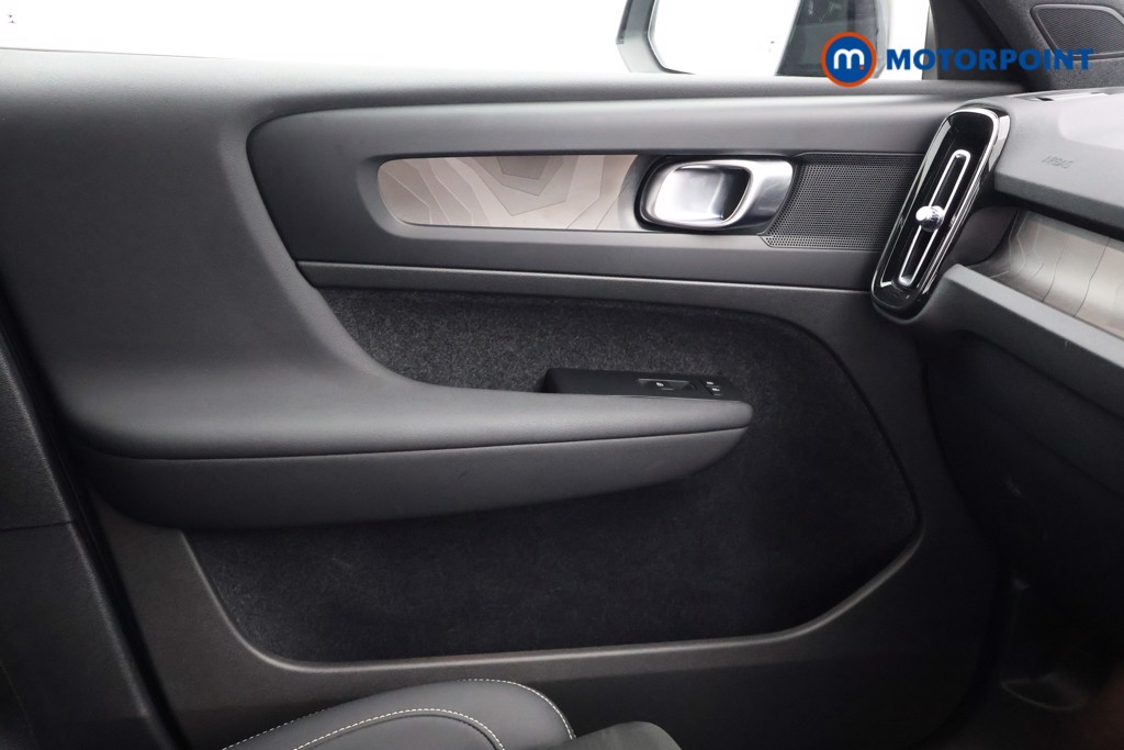 Volvo Xc40 Twin Plus Automatic Electric SUV - Stock Number (1598793) - 7th supplementary image