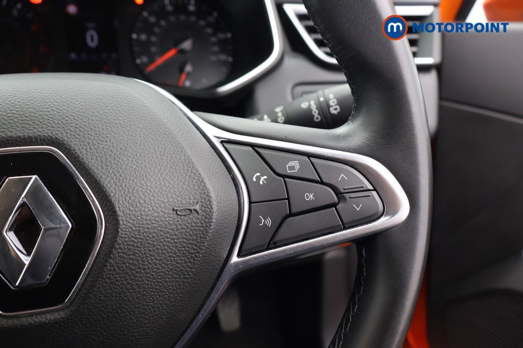 Renault Clio Iconic Manual Petrol Hatchback - Stock Number (1598812) - 3rd supplementary image