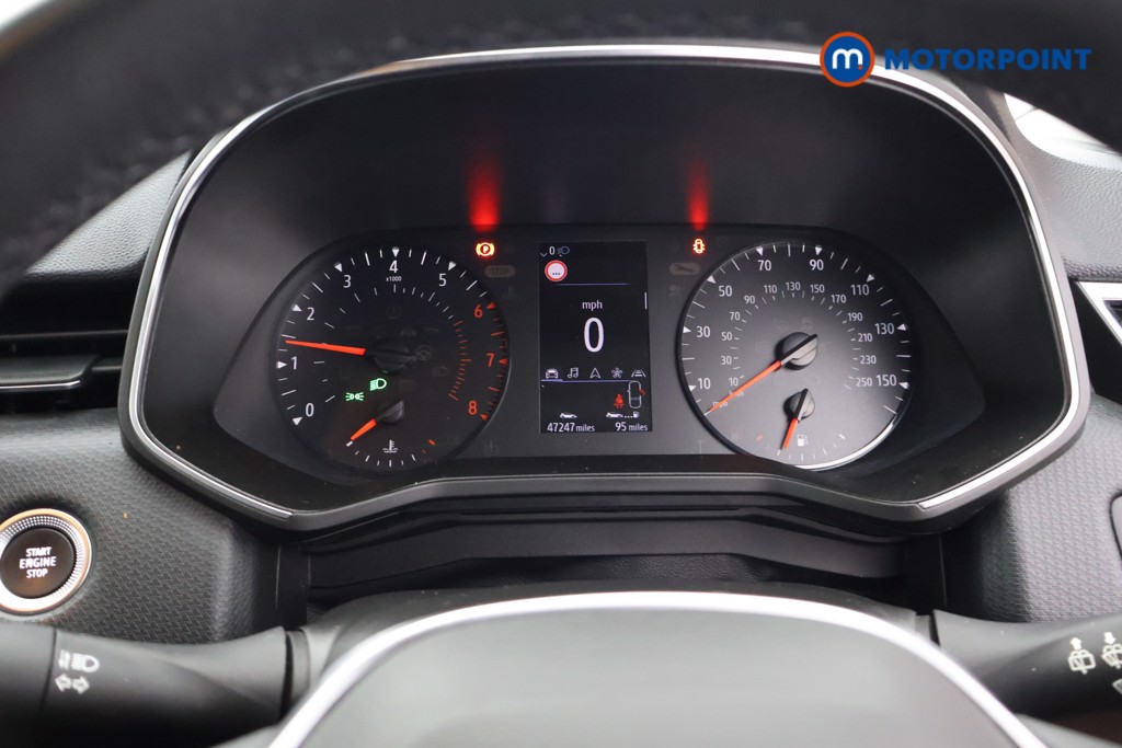 Renault Clio Iconic Manual Petrol Hatchback - Stock Number (1598812) - 4th supplementary image