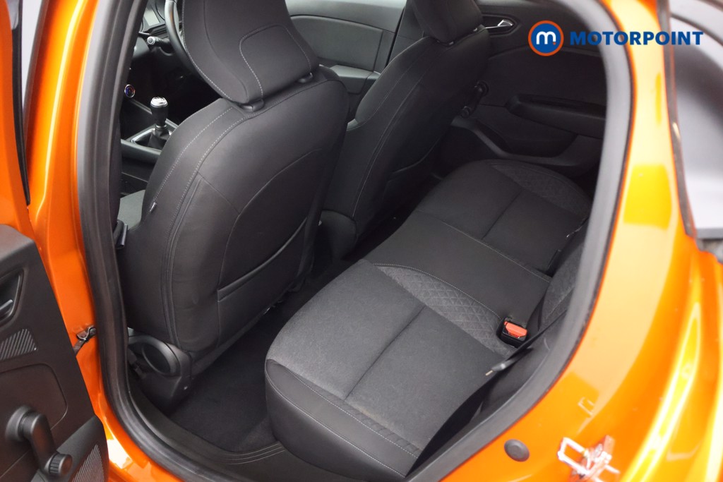 Renault Clio Iconic Manual Petrol Hatchback - Stock Number (1598812) - 16th supplementary image