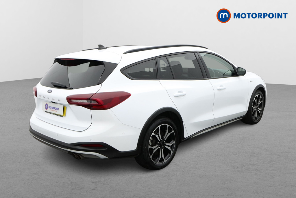 Ford Focus Active X Manual Petrol Estate - Stock Number (1598990) - Drivers side rear corner