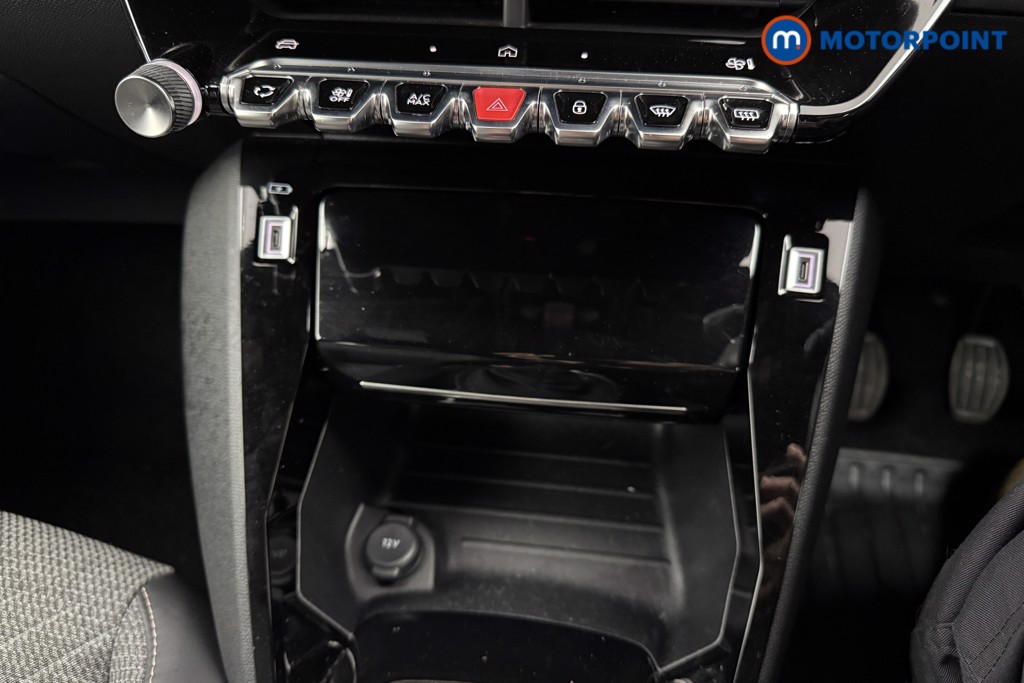 Peugeot 2008 Allure Manual Petrol SUV - Stock Number (1599176) - 13th supplementary image