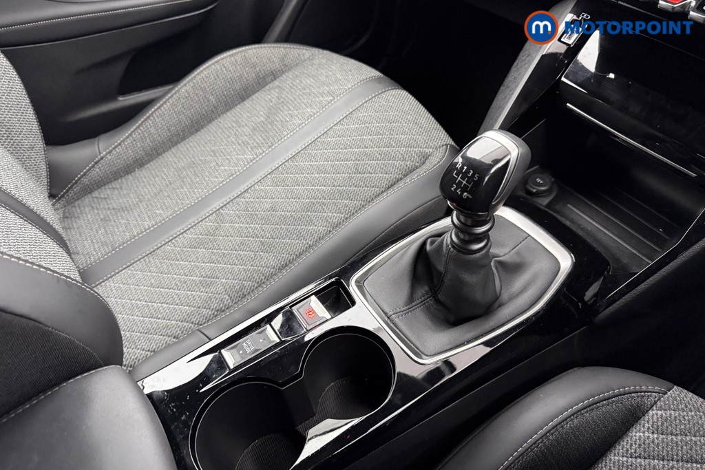 Peugeot 2008 Allure Manual Petrol SUV - Stock Number (1599176) - 15th supplementary image