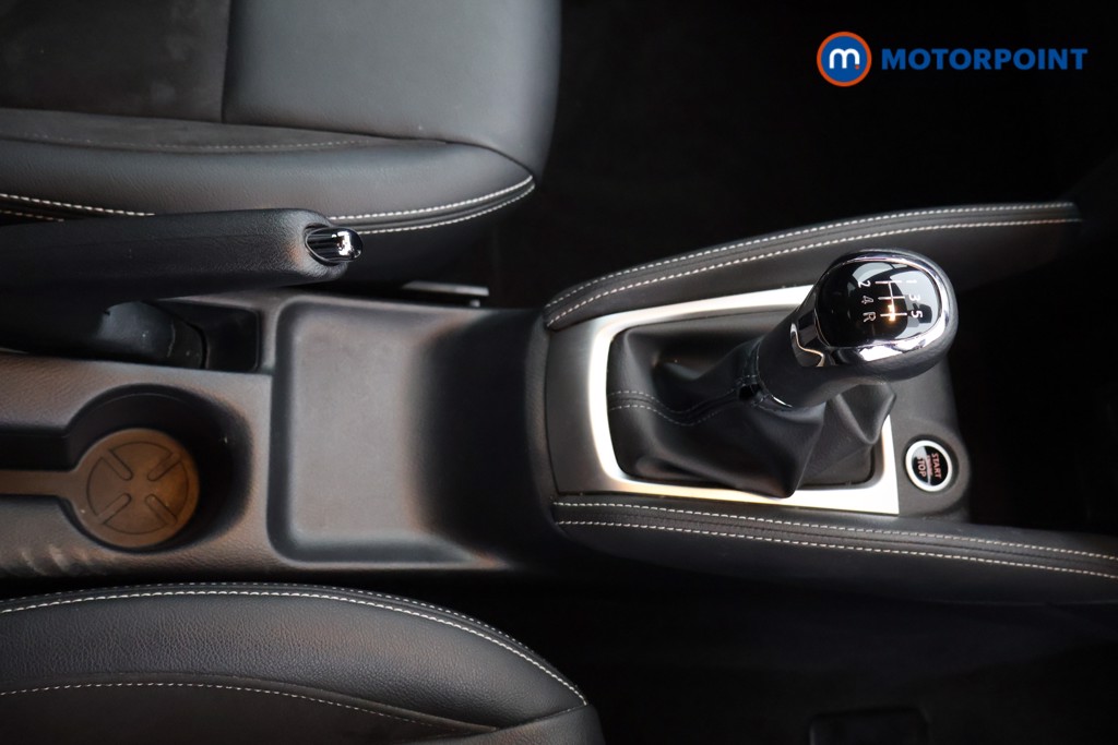 Nissan Micra N-Sport Manual Petrol Hatchback - Stock Number (1599231) - 9th supplementary image