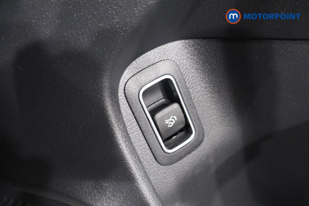 Mercedes-Benz CLA Amg Line Automatic Petrol Coupe - Stock Number (1599344) - 15th supplementary image