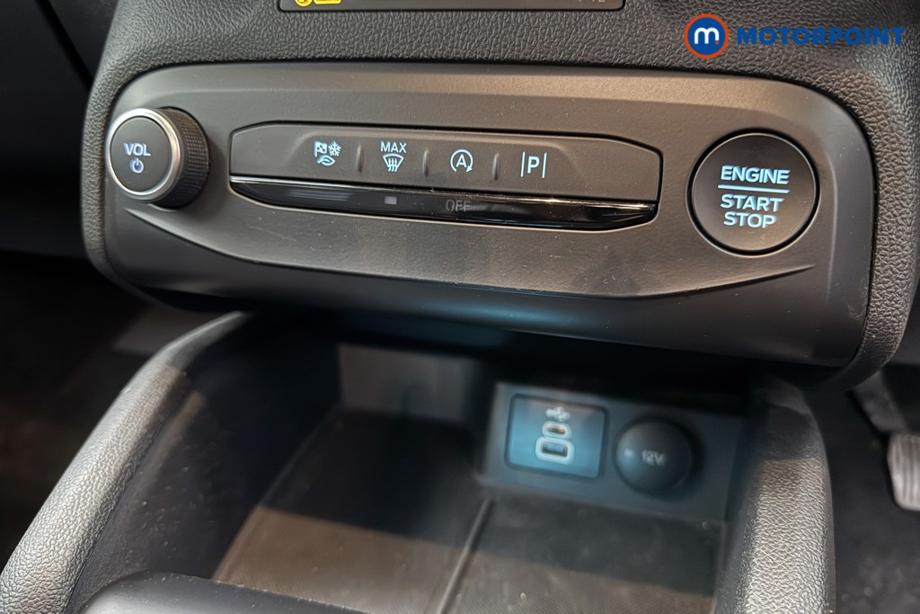Ford Focus Active Manual Petrol Hatchback - Stock Number (1599376) - 13th supplementary image