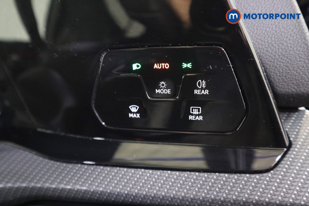 Volkswagen Golf R-Line Automatic Diesel Hatchback - Stock Number (1599637) - 10th supplementary image