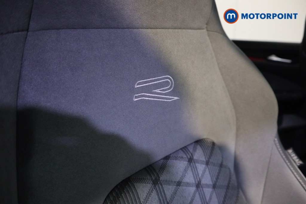 Volkswagen Golf R-Line Automatic Diesel Hatchback - Stock Number (1599637) - 14th supplementary image