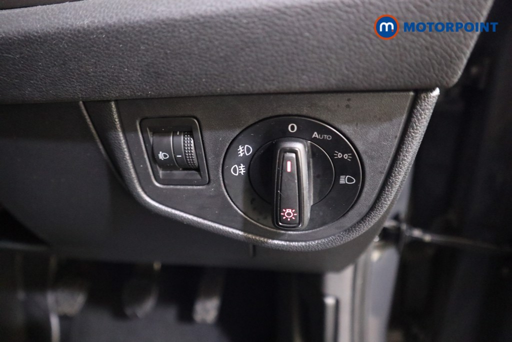 Volkswagen Polo Match Manual Petrol Hatchback - Stock Number (1600000) - 9th supplementary image